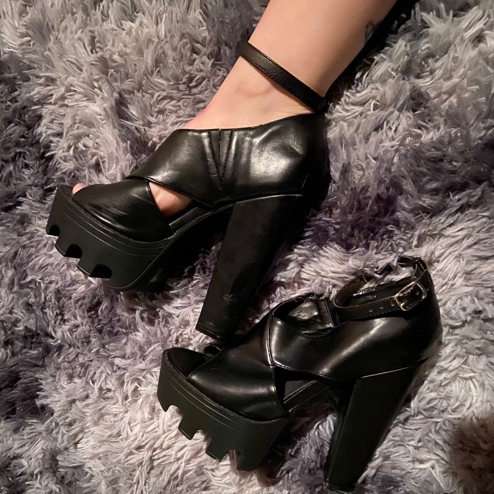 Peeptoe faux leather heels